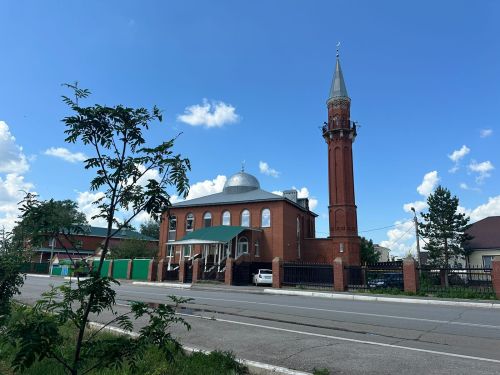 В Уруссу по прежнему жарко