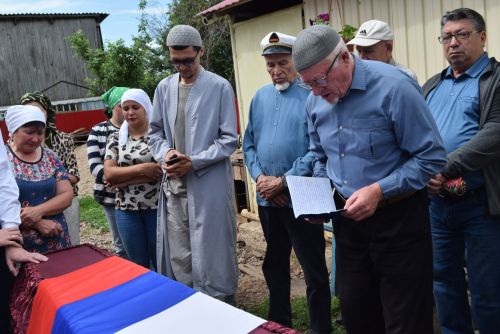 Жители района попрощались с погибшим в СВО земляком