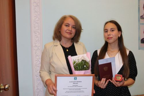 На главном подмостке Ютазинского района чествовали лучших из лучших выпускников школ