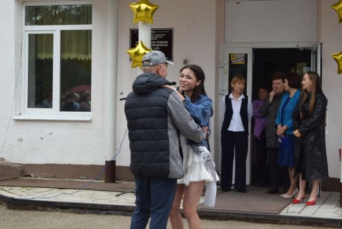 Уруссинские школьники получили аттестаты