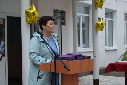 Уруссинские школьники получили аттестаты