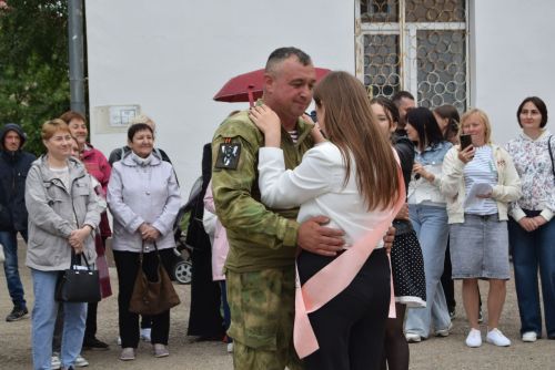 Уруссинские школьники получили аттестаты