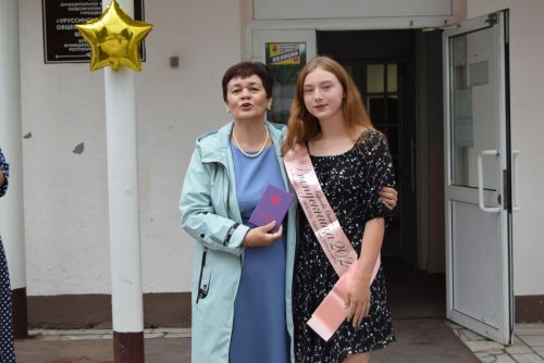 Уруссинские школьники получили аттестаты