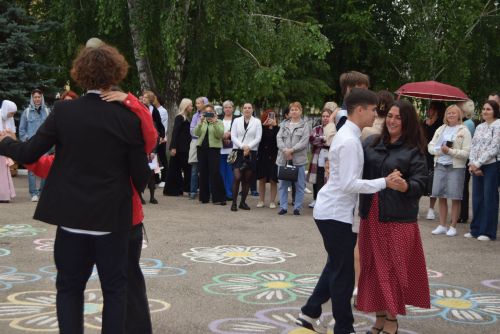 Уруссинские школьники получили аттестаты