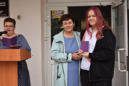 Уруссинские школьники получили аттестаты