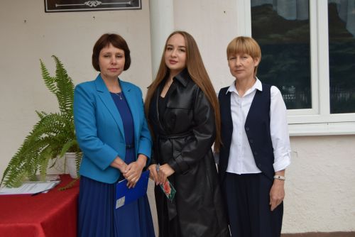 Уруссинские школьники получили аттестаты