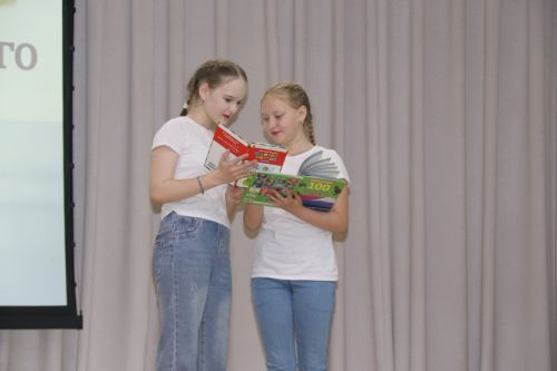 На сцене — настоящий звездопад одаренных детей