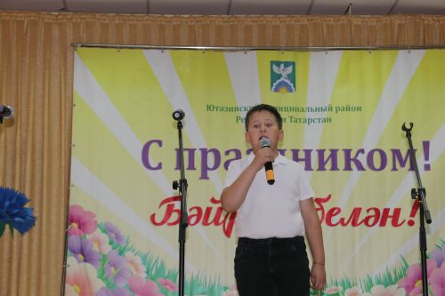 Нам мама тихо говорила… не забывать родные песни