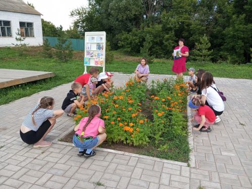 Каракашлинские ребята приняли участие в литературной игре «Приглашаем всех читать, фантазировать играть»