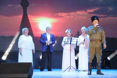 Его академический голос задел струны души уруссинцев