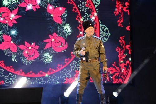 Его академический голос задел струны души уруссинцев