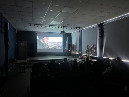 В Уруссинской  школе № 3 состоялось мероприятие, посвященное 81-й годовщине освобождения Ленинграда от фашистской блокады.
