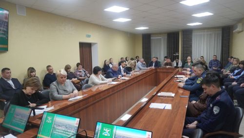 Глава района Аяз Шафигуллин провел расширенное оперативное совещание по актуальным вопросам жизнедеятельности района