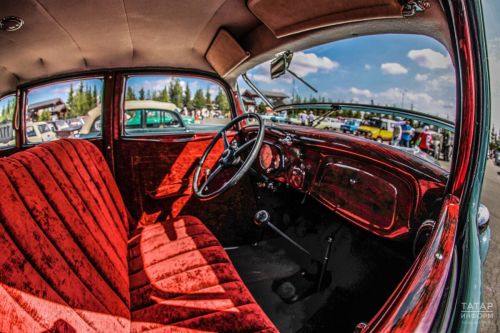 В Казани выставлен на продажу самодельный автомобиль за 7,5 миллиона рублей
