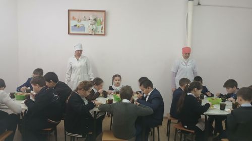 В Малоуруссинской школе - очередная проверка качества и организации питания