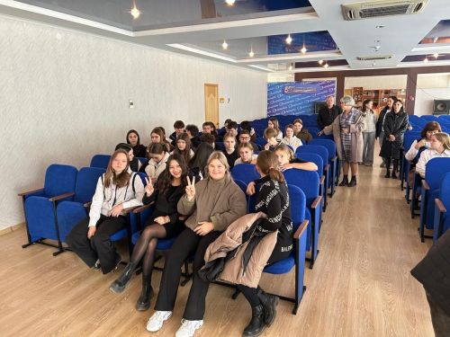 Как завод «Электросоединитель» вдохновляет школьников на выбор профессии?