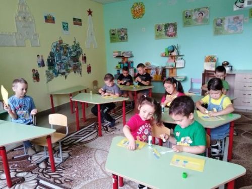 В Байрякинской библиотеке прошел творческий час «Отцы-молодцы!»
