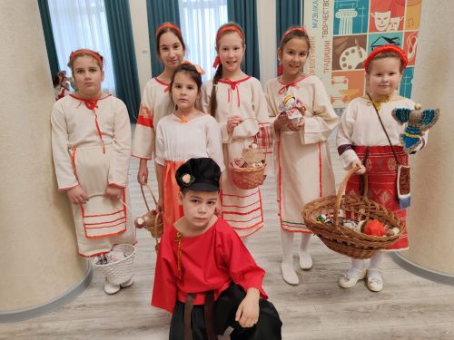 День народного единства встретили хороводом дружбы