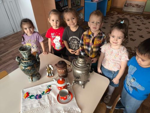 В Уруссинском детском саду открылся мини-музей старины