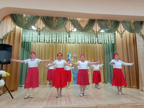 Байрякинки заслуженный отдых совмещают с гимнастикой