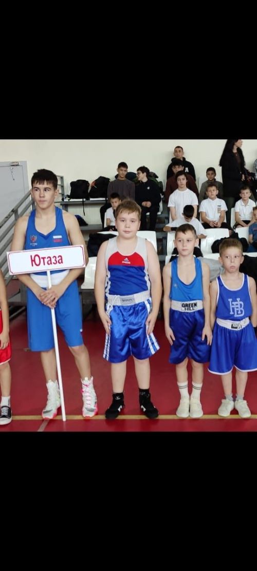 На пьедестале почета