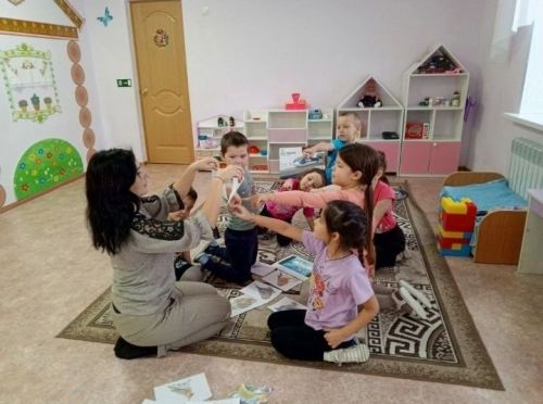 Пернатые друзья: увлекательное знакомство с зимующими птицами
