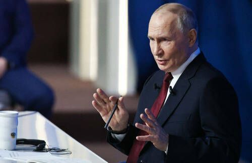 Владимир Путин: Поколение 90-х активно проявляет себя на СВО, это не потерянное поколение
