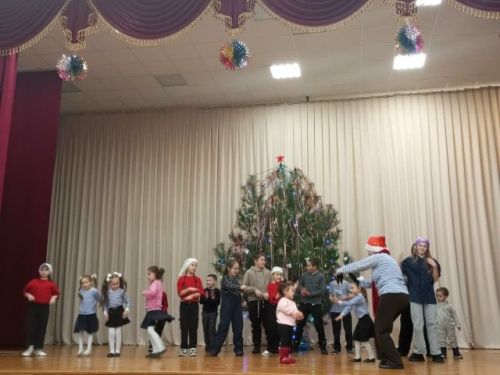 Волшебный праздник «Новогодние самоцветы»