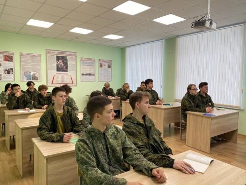 Учащиеся гимназии активно включились в программу учебно-военных сборов «Авангард»