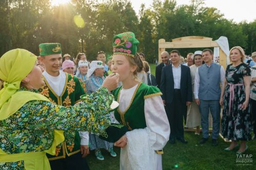Молодые семьи Татарстана смогут получить гранты до 100 тысяч рублей