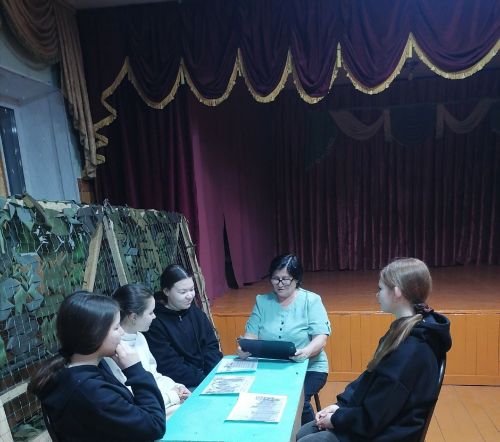 В Ново-Каразерикском сельском клубе состоялся информационный час «Сталинградская битва»