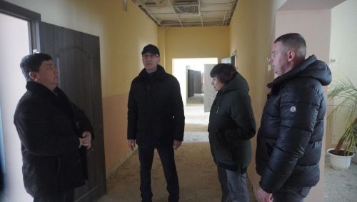 В Уруссу активно идет капитальный ремонт  Районного дома культуры и детской школы искусств