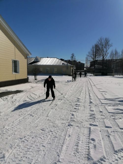 Укрепление здоровья с помощью лыжных прогулок на свежем воздухе