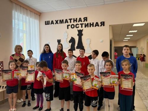 Интеллектуальный турнир по шашкам в детском саду «Дуслык»