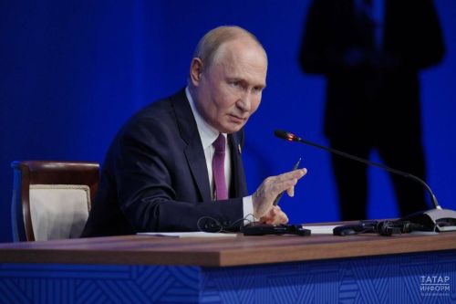 Владимир Путин заявил, что согласен с предложением прекратить боевые действия