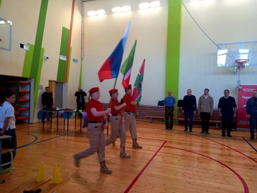 Военно-спортивное Первенство памяти Героя Советского Союза Фатиха Шарипова прошло в Уруссинской школе №3