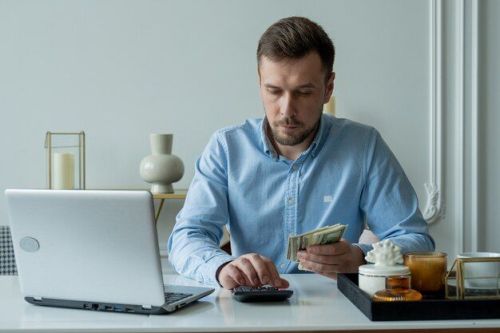 Работодатели с 1 марта обязаны выплачивать вознаграждение за наставничество
