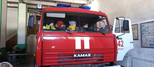 Ученики Уруссинской школы №2 посетили пожарную часть в рамках Всероссийского урока безопасности