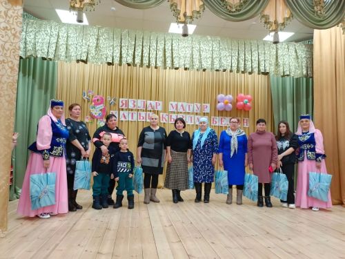 В Байрякинском сельском клубе отпраздновали наступление 8 Марта