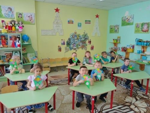 Творческий час «Чудесный день 8 Марта» в Байрякинской сельской библиотеке