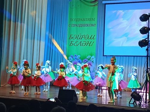 Ютазинцы рукоплескали первому весеннему празднику