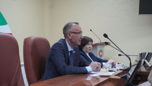 Глава Ютазинского района обсудил с общественным советом планы развития и подготовку к юбилею Победы