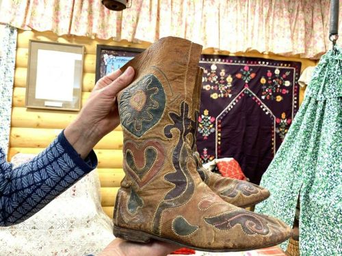Лекция о традиционной татарской моде: ичиги и хаситэ в Казани