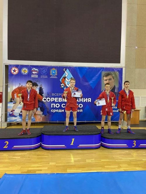 Уруссинский самбист покоряет новые высоты!