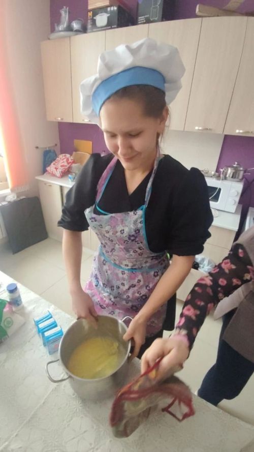 Учащиеся Дымтамакской школы умеют готовить блины