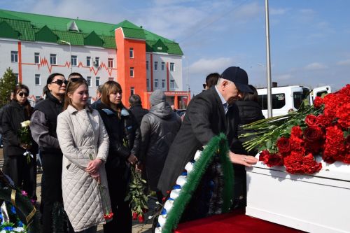 Ютазинцы попрощались со своим славным сыном