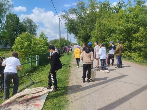 Солнечный субботник в школе Байряки