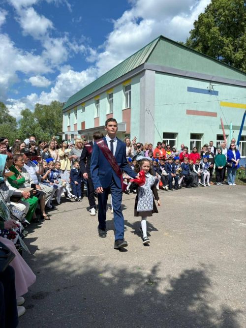 В Ютазинской школе прозвенел последний звонок!