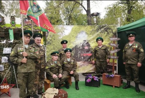 Поздравление пограничникам с Днём войск