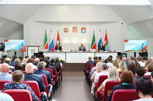 Дамир Фаттахов о приоритетах в работе главы Бугульминского района